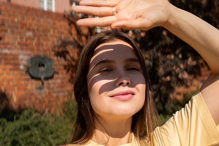Le soleil et la vue : pourquoi les UV sont dangereux pour vos yeux