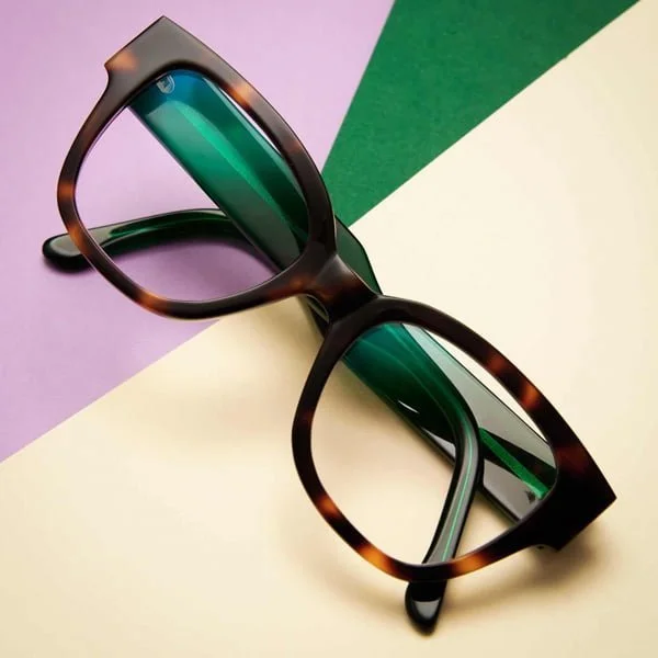 optique-moitzheim-handmade-luxembourg-creation-lunettes-sur-mesure-marianna