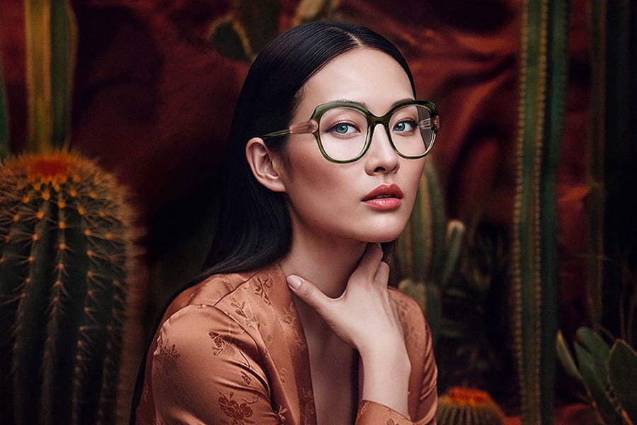 Caroline Abram : l’élégance audacieuse au regard féminin