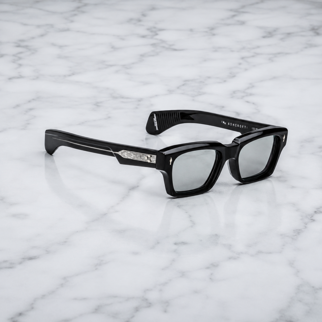 Ashcroft_Black_Mirror_3_4_Squared