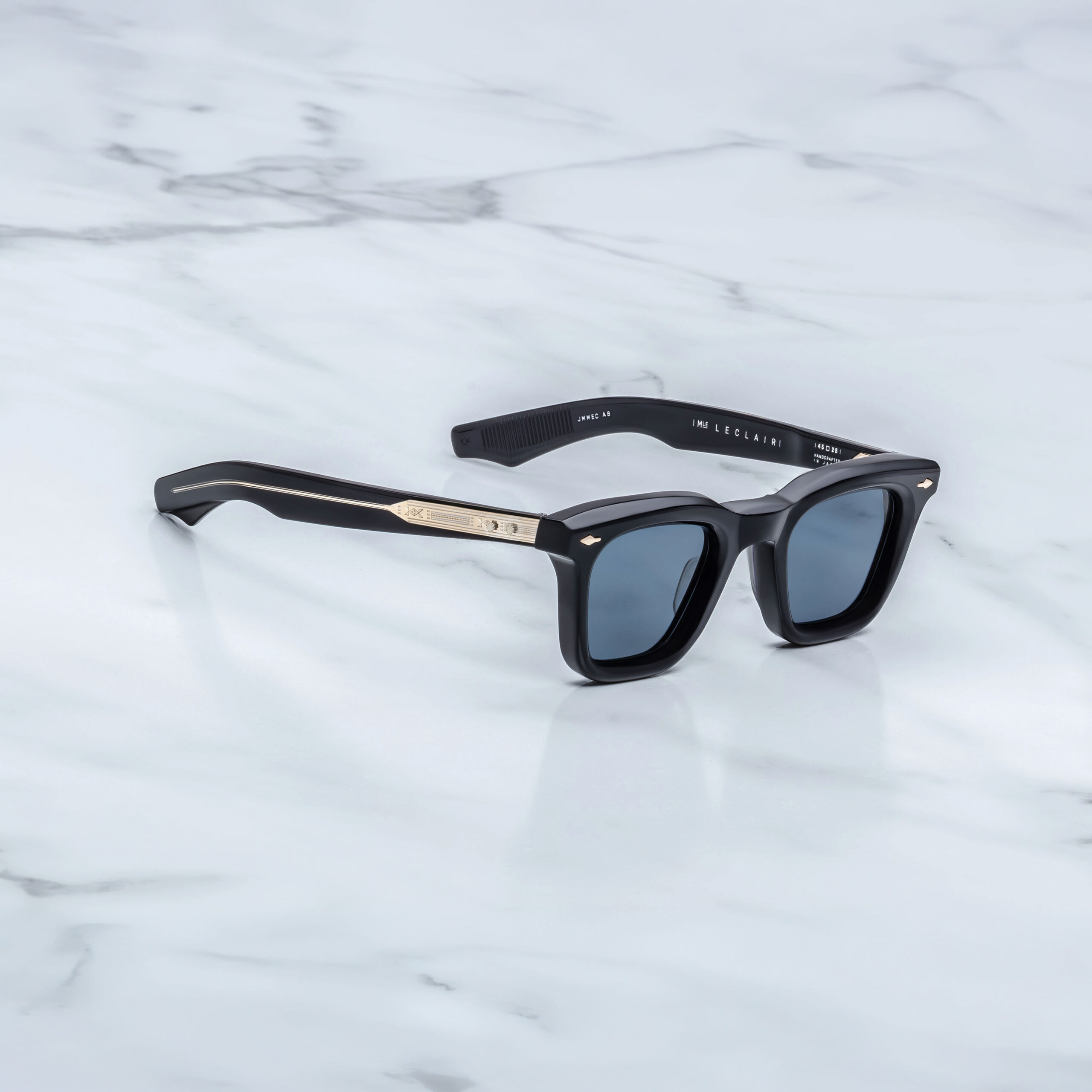 Leclair_Lacquer_3-4_Cropped_5377x3585_s0ka5q